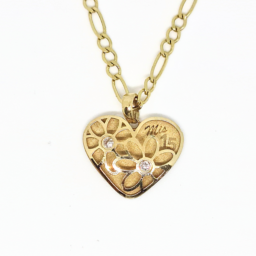 Dije XV Años Oro Amarillo Corazón con Flor 14k